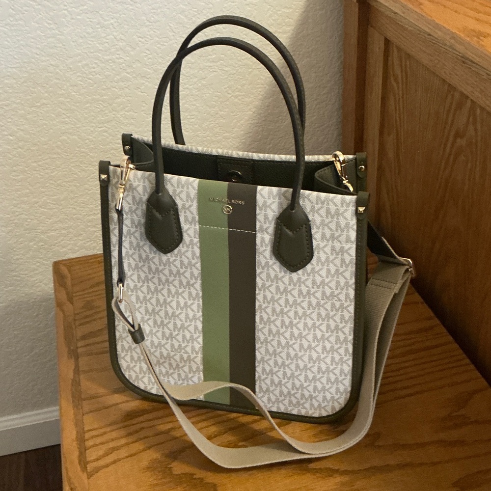 Michael Kors Olive and Cream Tote